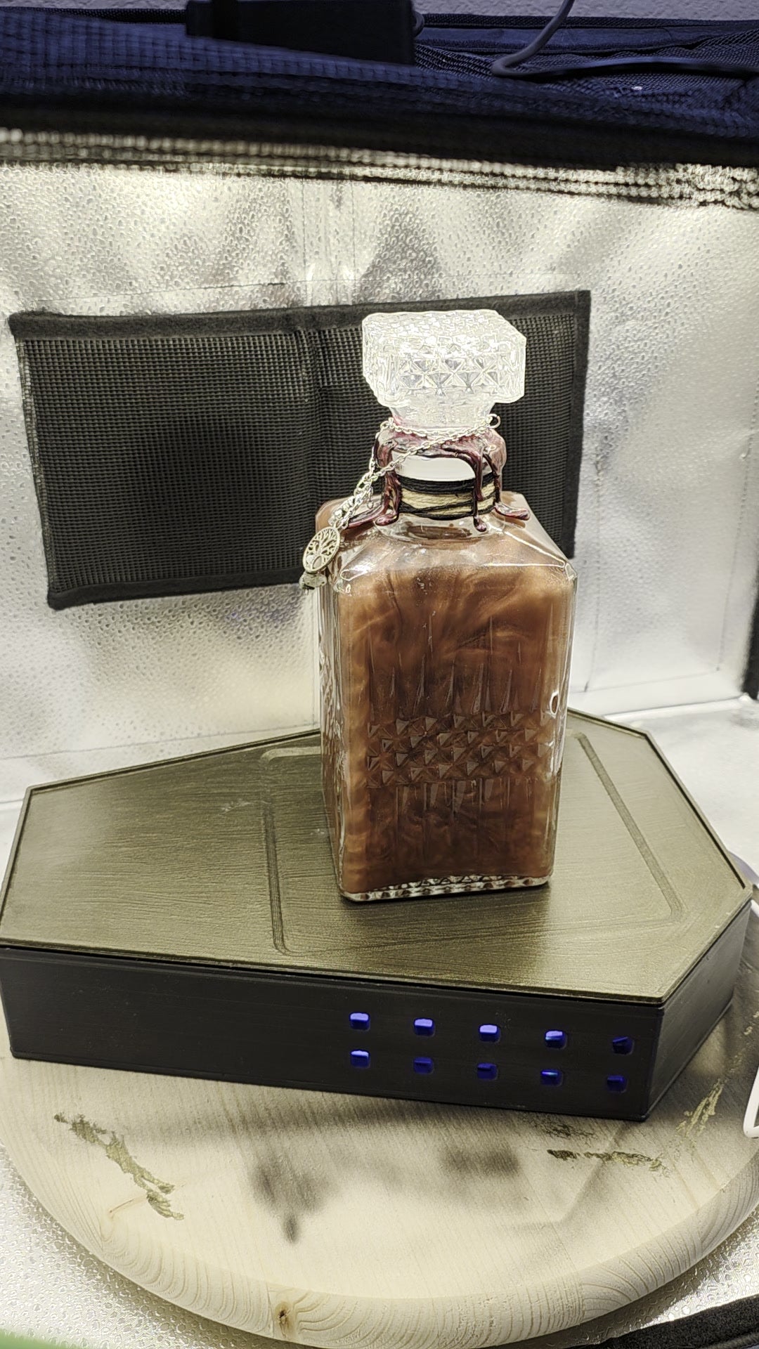 Living Potion Coffin – Glowing RGB Potion Display with Magnetic Stir Plate